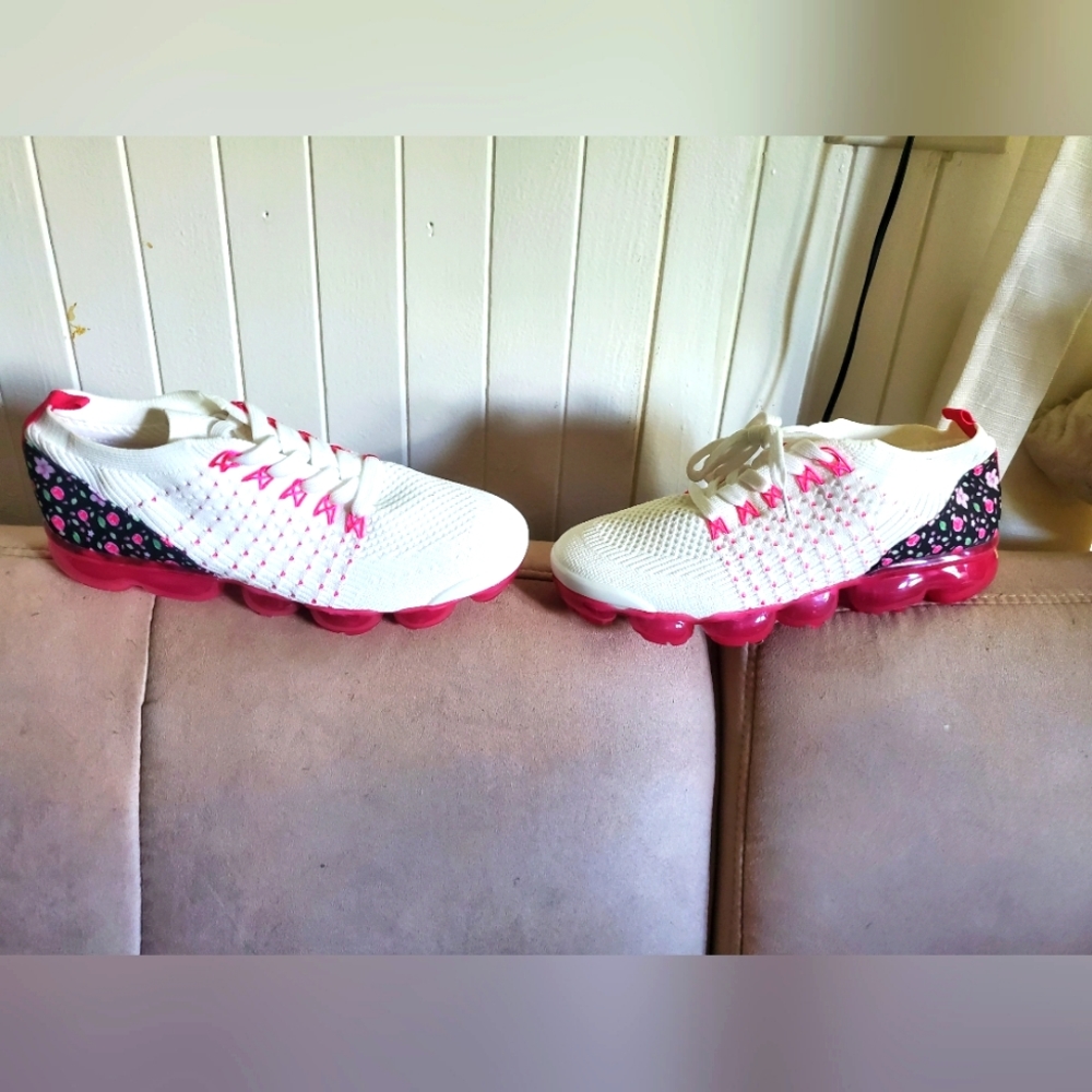 Womens sneakers